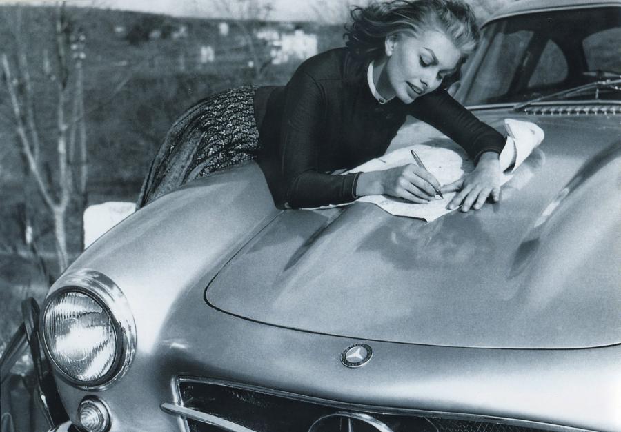 Детали экстерьера Mercedes-Benz 300 SL 1955 года  (фото 18 из 233)